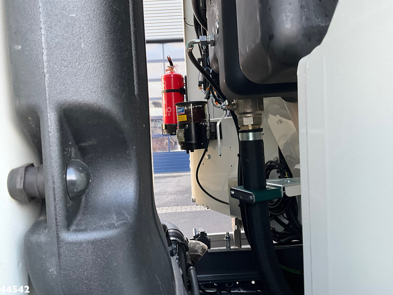 Caminhão de lixo DAF FAG XB 260 Zoeller 14m³ met Jama Diftar!: foto 12
