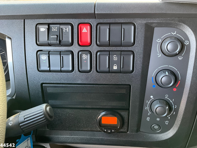 Caminhão de lixo DAF FAG XB 260 Zoeller 14m³ met Jama Diftar!: foto 17