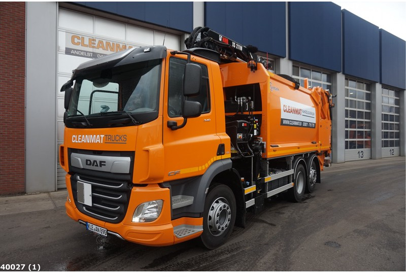 DAF FAN CF 340 Hiab 21 ton/meter laadkraan - Caminhão de lixo: foto 1 DAF FAN CF 340 Hiab 21 ton/meter laadkraan - Caminhão de lixo: foto 1