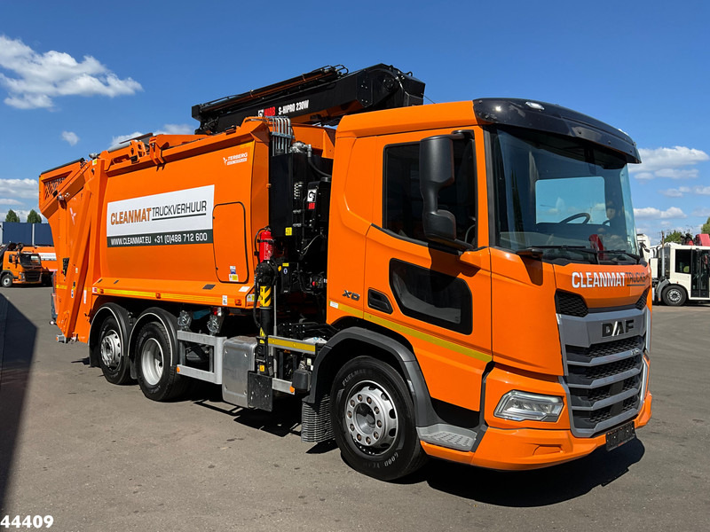 DAF FAN XD 340 Hiab 23 Tonmeter laadkraan - Caminhão de lixo: foto 4 DAF FAN XD 340 Hiab 23 Tonmeter laadkraan - Caminhão de lixo: foto 4