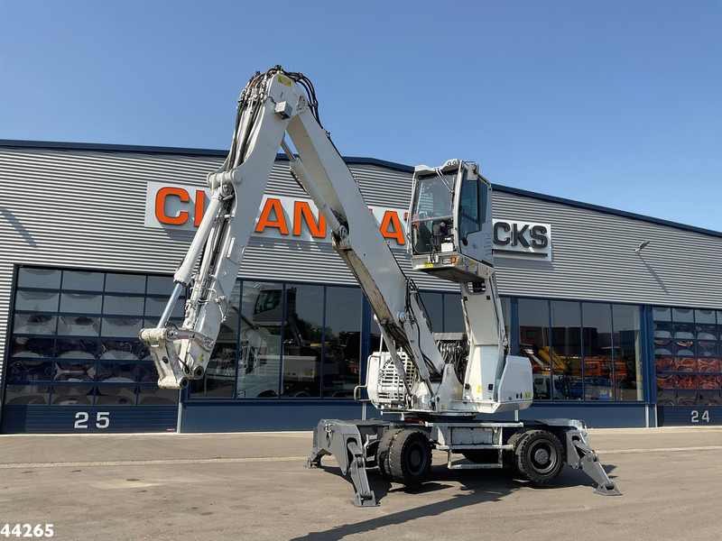 Sennebogen 821 E Material Handling Machine - Equipamento de movimentação: foto 1 Sennebogen 821 E Material Handling Machine - Equipamento de movimentação: foto 1