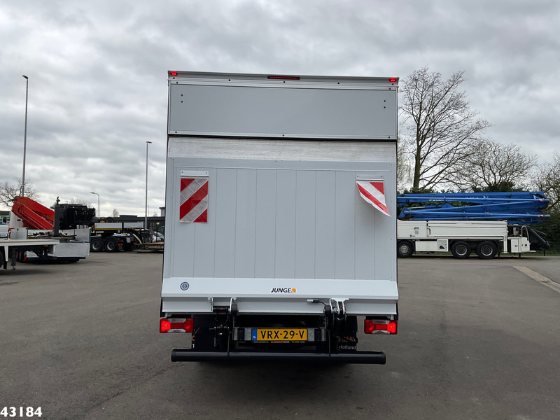 Iveco Daily 35C16 2.3 met laadklep - Camião furgão: foto 5 Iveco Daily 35C16 2.3 met laadklep - Camião furgão: foto 5