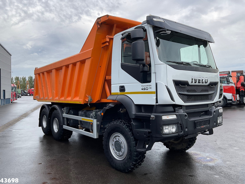 Iveco Trakker AD260TW450 6x6 Euro 6 Manual Full steel Just 25.974 km! - Camião basculante: foto 3 Iveco Trakker AD260TW450 6x6 Euro 6 Manual Full steel Just 25.974 km! - Camião basculante: foto 3