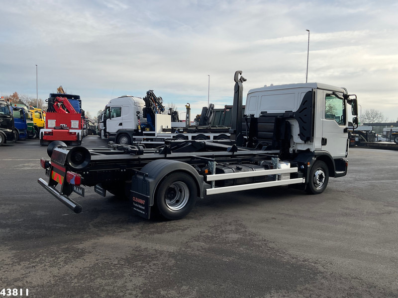 MAN TGL 12.220 Euro 6 12 Ton haakarmsysteem - Camião polibenne: foto 5 MAN TGL 12.220 Euro 6 12 Ton haakarmsysteem - Camião polibenne: foto 5