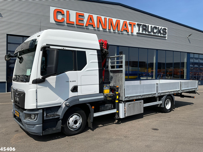 MAN TGL 12.220 Euro 6 Palfinger 11 Tonmeter laadkraan Just 54.870 km! - Camião grua: foto 2 MAN TGL 12.220 Euro 6 Palfinger 11 Tonmeter laadkraan Just 54.870 km! - Camião grua: foto 2