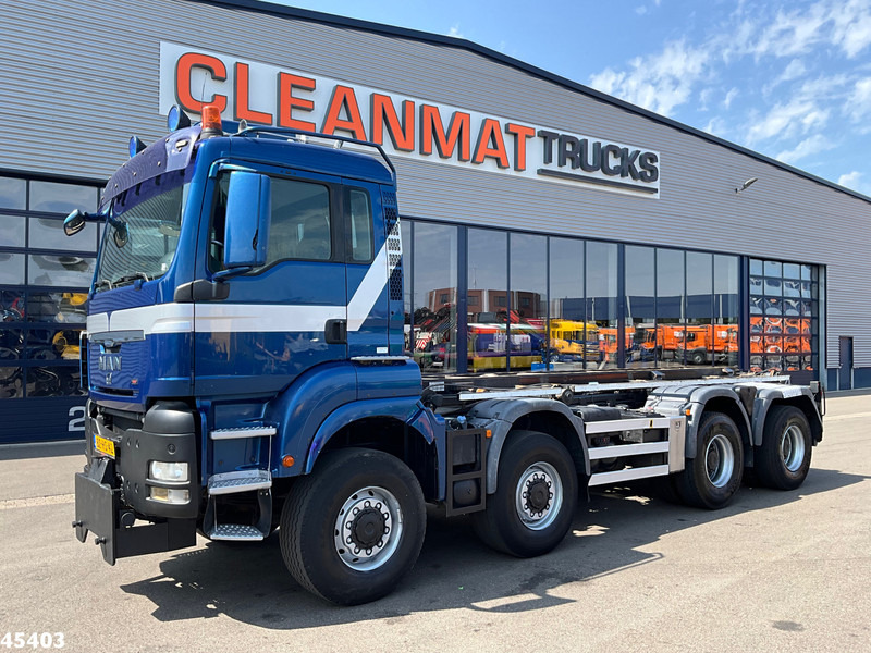 MAN TGS 43.440 8x8 HTS 30 Ton containersysteem + Vossebelt 20m³ container - Camião com sistema de cabo: foto 4 MAN TGS 43.440 8x8 HTS 30 Ton containersysteem + Vossebelt 20m³ container - Camião com sistema de cabo: foto 4