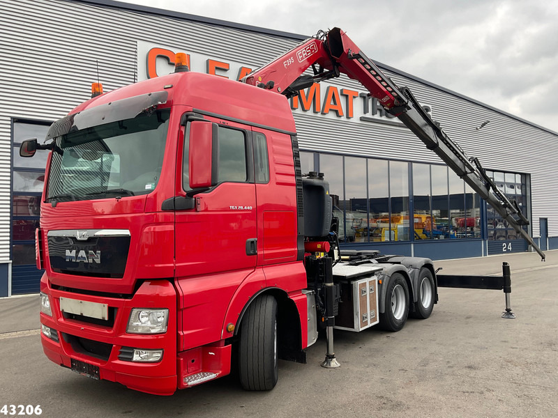 MAN TGX 28.440 Fassi 29 Tonmeter laadkraan - Camião grua: foto 1 MAN TGX 28.440 Fassi 29 Tonmeter laadkraan - Camião grua: foto 1