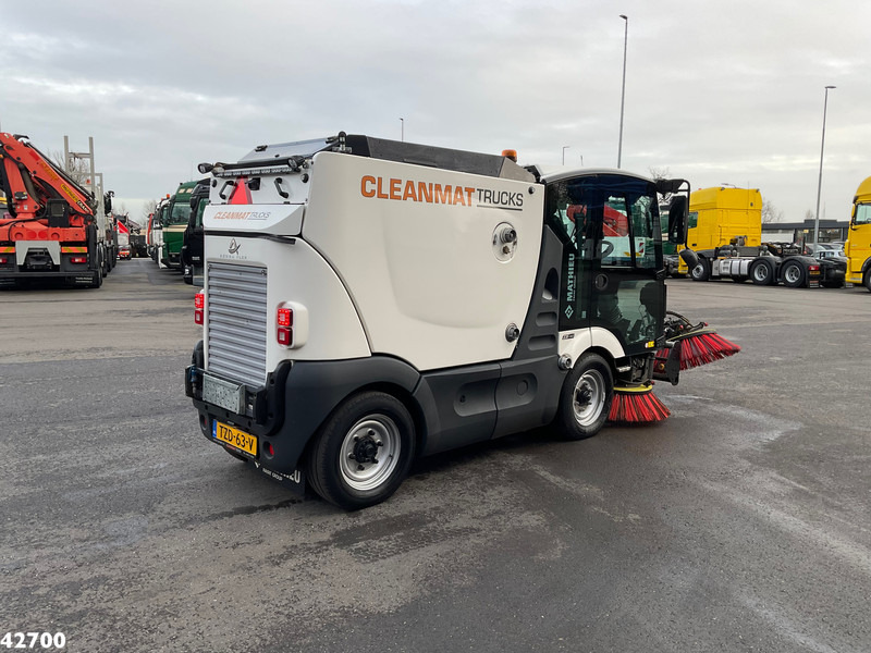 Mathieu MC 210 Azura Flex Euro 6 Stage 5 with 3-rd brush - Varredora urbana: foto 4 Mathieu MC 210 Azura Flex Euro 6 Stage 5 with 3-rd brush - Varredora urbana: foto 4