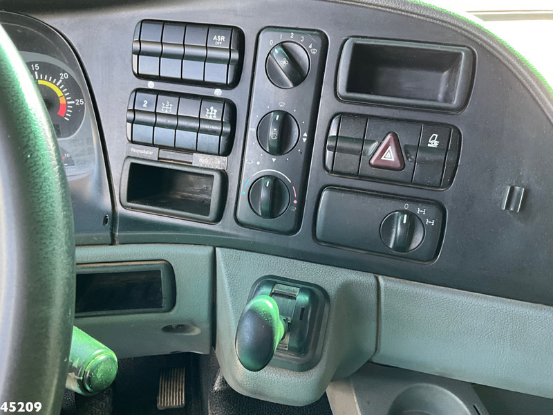 Caminhão limpa fossa Mercedes-Benz Actros 3336 6x4 RSP Saugbagger 7m³: foto 16 Caminhão limpa fossa Mercedes-Benz Actros 3336 6x4 RSP Saugbagger 7m³: foto 16