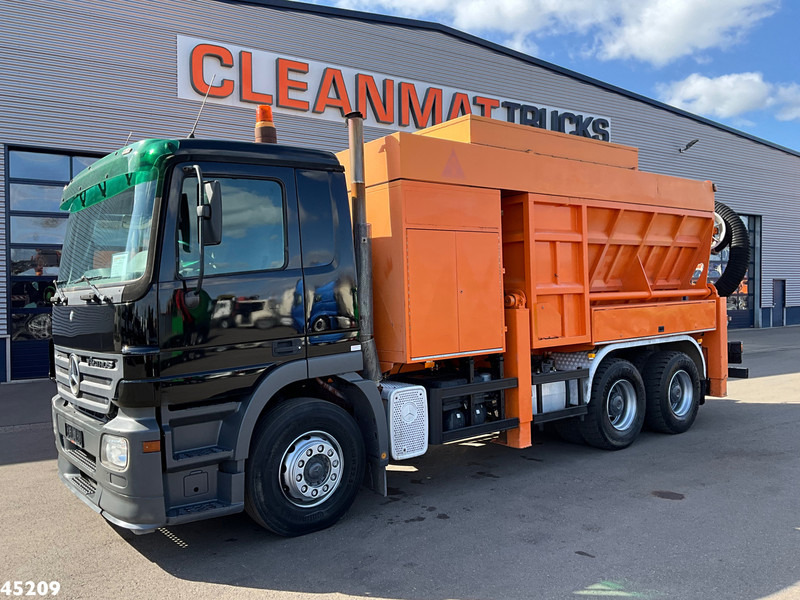 Mercedes-Benz Actros 3336 6x4 RSP Saugbagger 7m³ - Caminhão limpa fossa: foto 2 Mercedes-Benz Actros 3336 6x4 RSP Saugbagger 7m³ - Caminhão limpa fossa: foto 2