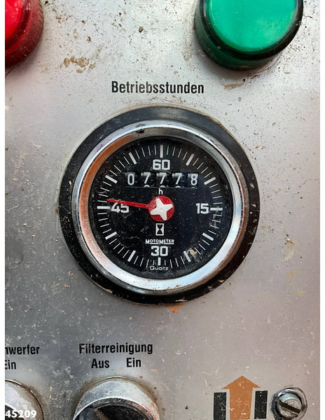 Caminhão limpa fossa Mercedes-Benz Actros 3336 6x4 RSP Saugbagger 7m³: foto 20 Caminhão limpa fossa Mercedes-Benz Actros 3336 6x4 RSP Saugbagger 7m³: foto 20