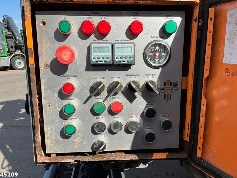 Caminhão limpa fossa Mercedes-Benz Actros 3336 6x4 RSP Saugbagger 7m³: foto 9 Caminhão limpa fossa Mercedes-Benz Actros 3336 6x4 RSP Saugbagger 7m³: foto 9