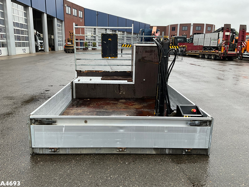 Open laadbak + Hiab 1,3 Tonmeter laadkraan - Contentor ampliroll: foto 4 Open laadbak + Hiab 1,3 Tonmeter laadkraan - Contentor ampliroll: foto 4
