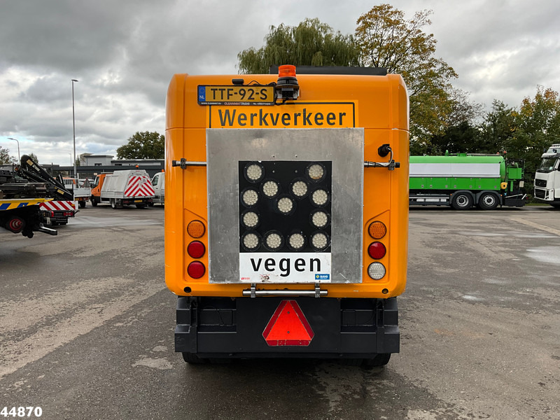 Ravo 540 with 3-rd brush - Varredora urbana: foto 5 Ravo 540 with 3-rd brush - Varredora urbana: foto 5