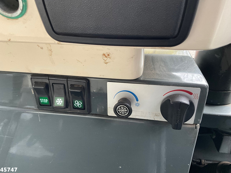 Leasing de Ravo 580 with 3-rd brush Ravo 580 with 3-rd brush: foto 14 Leasing de Ravo 580 with 3-rd brush Ravo 580 with 3-rd brush: foto 14