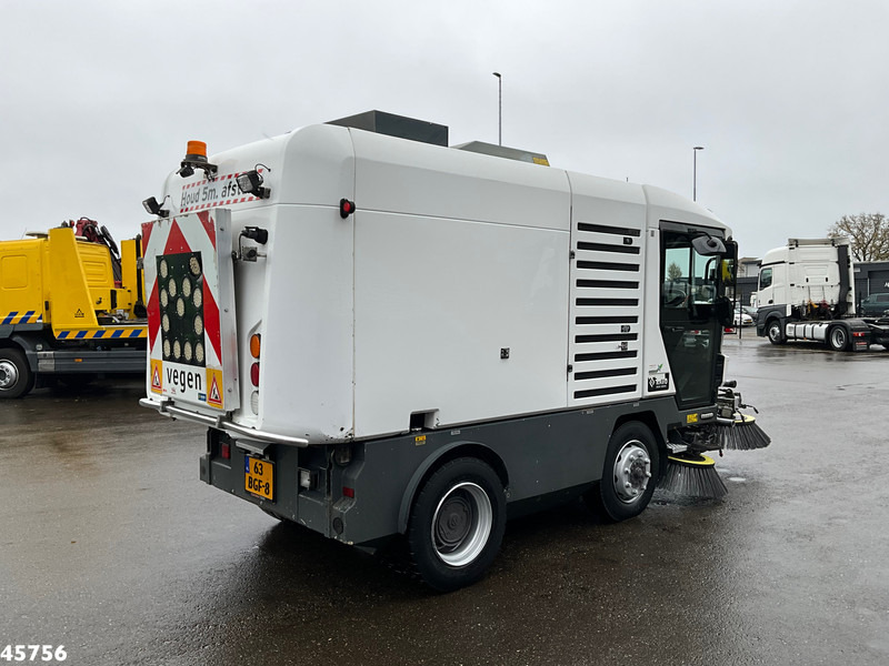 Ravo 580 with 3-rd brush - Varredora urbana: foto 5 Ravo 580 with 3-rd brush - Varredora urbana: foto 5