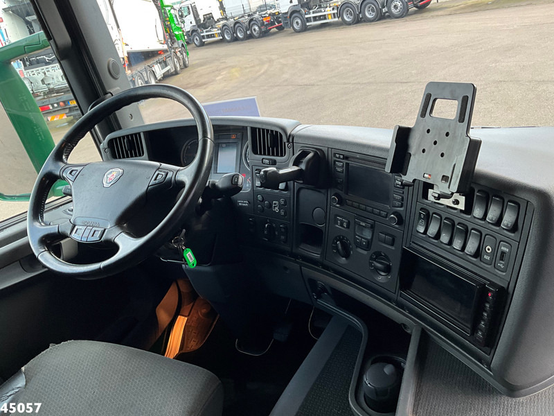 Fotografia de interior 1: Camião basculante, Camião grua Scania G 490 8x4 Euro 6 Hiab 24 Tonmeter laadkraan