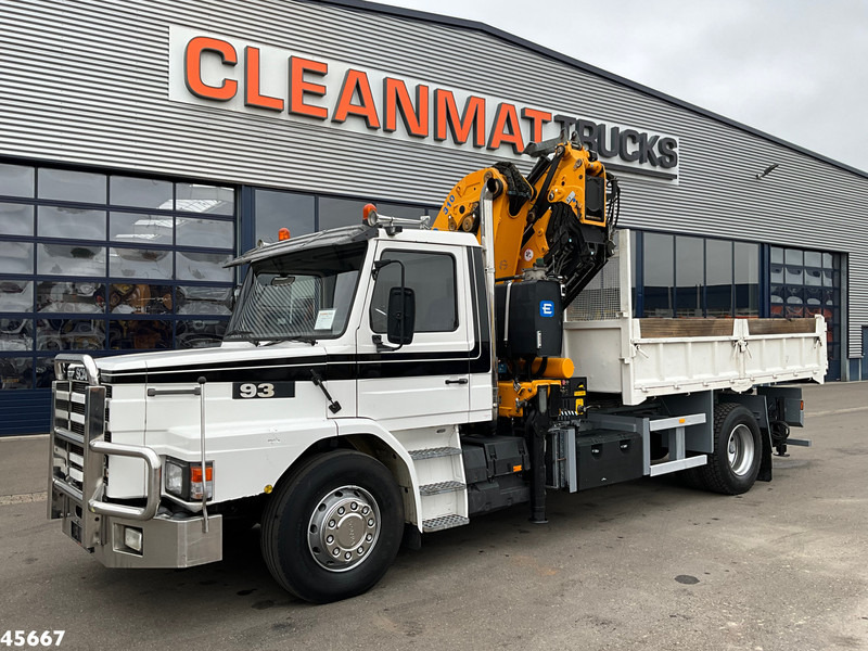 Scania T 93 4x2 Kipper met 31 Tonmeter laadkraan (bj 2005) + Fly-JIb! Just 118.736 km! - Camião basculante, Camião grua: foto 4 Scania T 93 4x2 Kipper met 31 Tonmeter laadkraan (bj 2005) + Fly-JIb! Just 118.736 km! - Camião basculante, Camião grua: foto 4