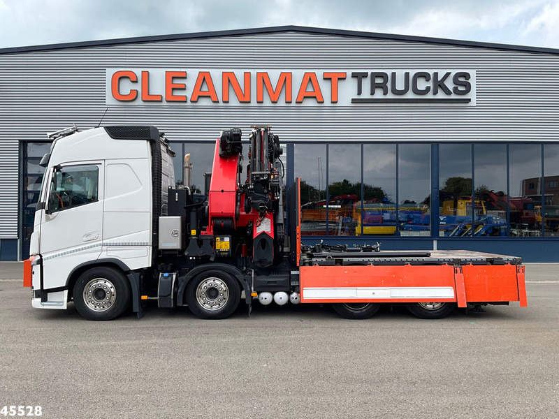 Volvo FH 540 8x2 Euro 6 Palfinger 92 Tonmeter laadkraan + Fly-jib Just 81.817 Km! - Camião grua: foto 4 Volvo FH 540 8x2 Euro 6 Palfinger 92 Tonmeter laadkraan + Fly-jib Just 81.817 Km! - Camião grua: foto 4