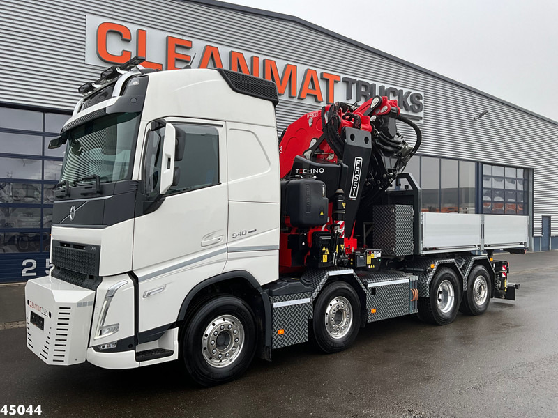 Volvo FH 540 8x2 Fassi 145 Tonmeter laadkraan + Fly-JIb Just 7.187 Km! Demo voertuig! - Camião grua: foto 3 Volvo FH 540 8x2 Fassi 145 Tonmeter laadkraan + Fly-JIb Just 7.187 Km! Demo voertuig! - Camião grua: foto 3