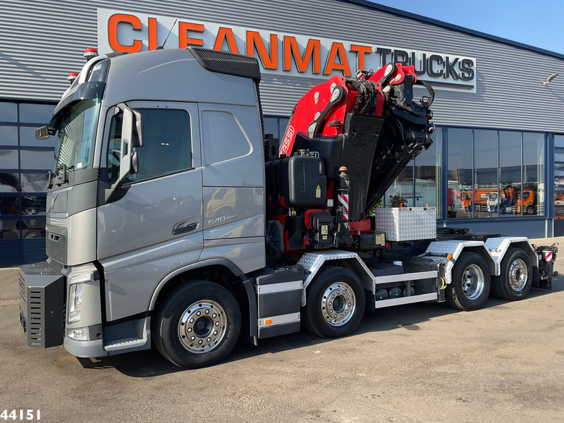 Volvo FH 540 Fassi 165 Tonmeter laadkraan + Fly-Jib Just 104.869 km! - Camião grua: foto 3 Volvo FH 540 Fassi 165 Tonmeter laadkraan + Fly-Jib Just 104.869 km! - Camião grua: foto 3