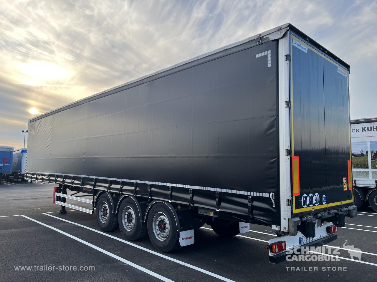 FRUEHAUF Curtainsider Standard - Semi-reboque de lona: foto 5 FRUEHAUF Curtainsider Standard - Semi-reboque de lona: foto 5