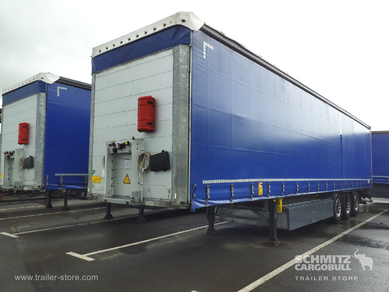 SCHMITZ Curtainsider Standard - Semi-reboque de lona: foto 3 SCHMITZ Curtainsider Standard - Semi-reboque de lona: foto 3