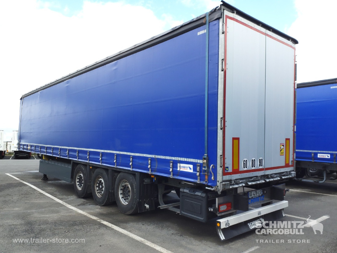 SCHMITZ Curtainsider Standard - Semi-reboque de lona: foto 5 SCHMITZ Curtainsider Standard - Semi-reboque de lona: foto 5