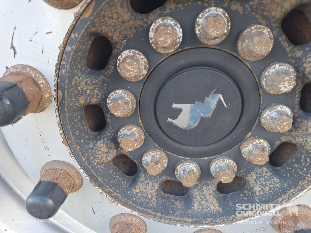 SCHMITZ Curtainsider Standard Taillift - Semi-reboque de lona: foto 3 SCHMITZ Curtainsider Standard Taillift - Semi-reboque de lona: foto 3