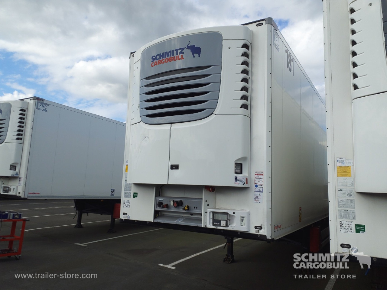 SCHMITZ Reefer Standard Double deck - Semi-reboque isotérmico: foto 3 SCHMITZ Reefer Standard Double deck - Semi-reboque isotérmico: foto 3