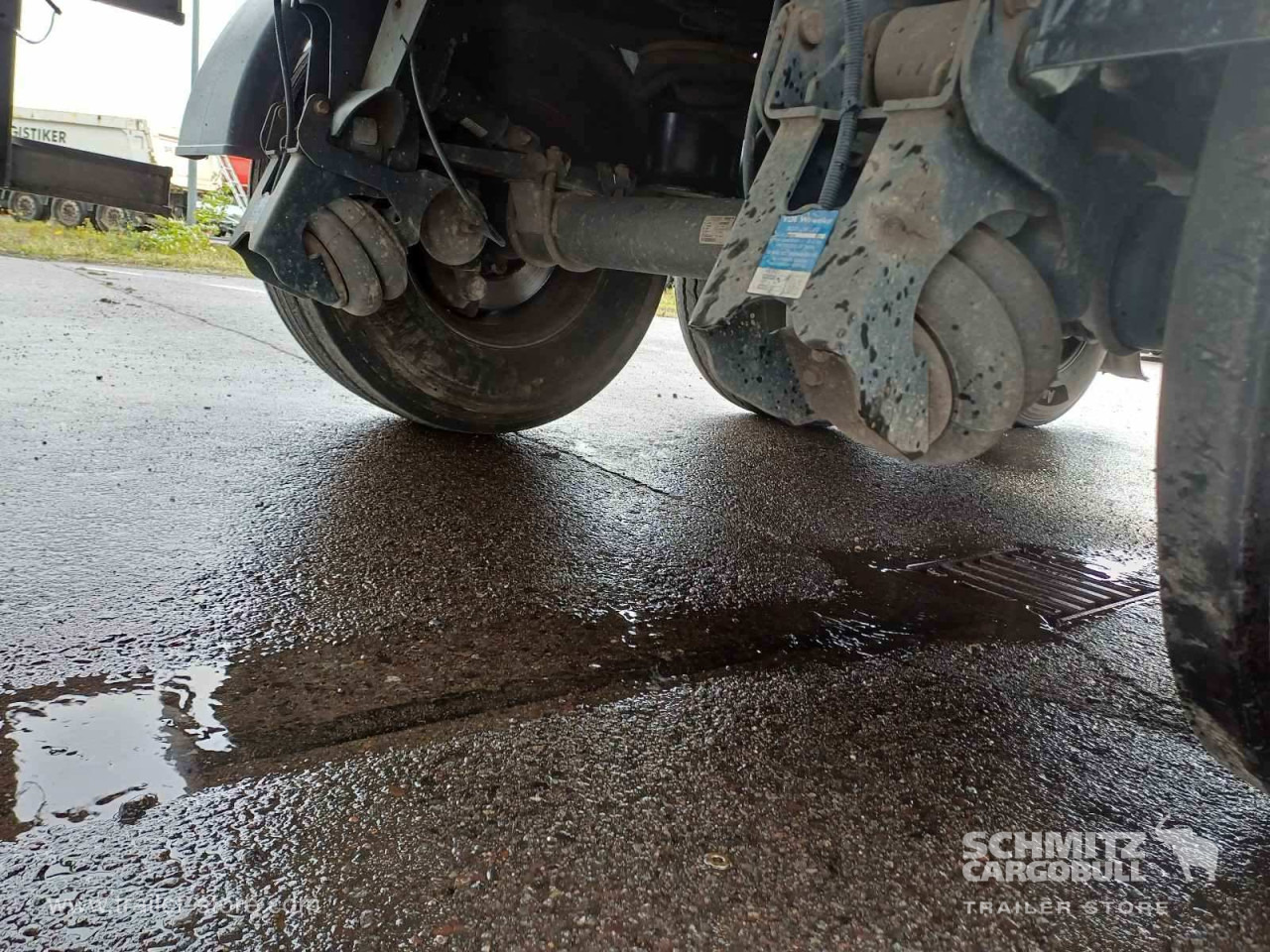 SCHMITZ Auflieger Kipper Alukastenmulde 44m³ - Semi-reboque basculante: foto 3 SCHMITZ Auflieger Kipper Alukastenmulde 44m³ - Semi-reboque basculante: foto 3