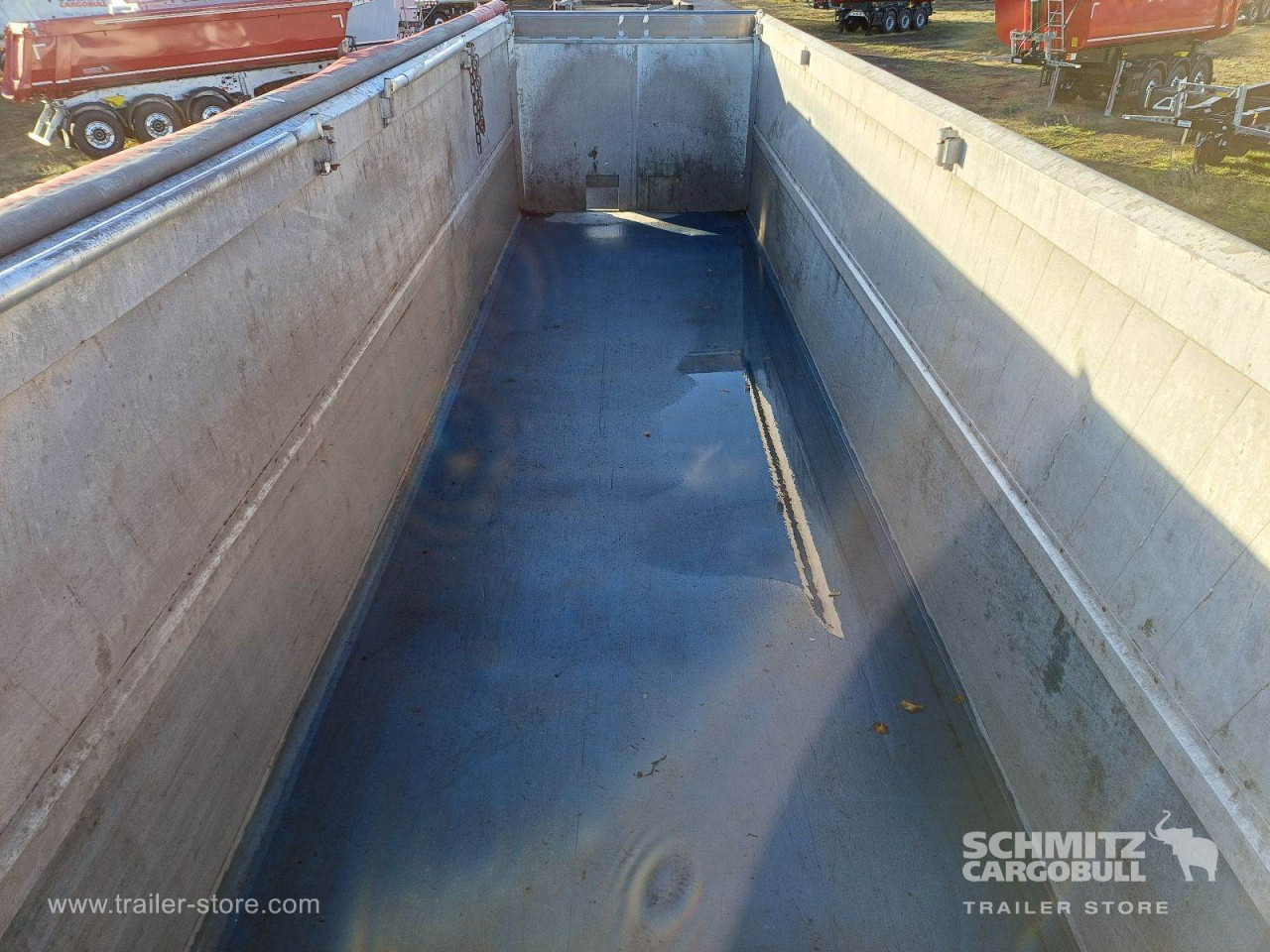 SCHMITZ Auflieger Kipper Alukastenmulde 44m³ - Semi-reboque basculante: foto 5 SCHMITZ Auflieger Kipper Alukastenmulde 44m³ - Semi-reboque basculante: foto 5