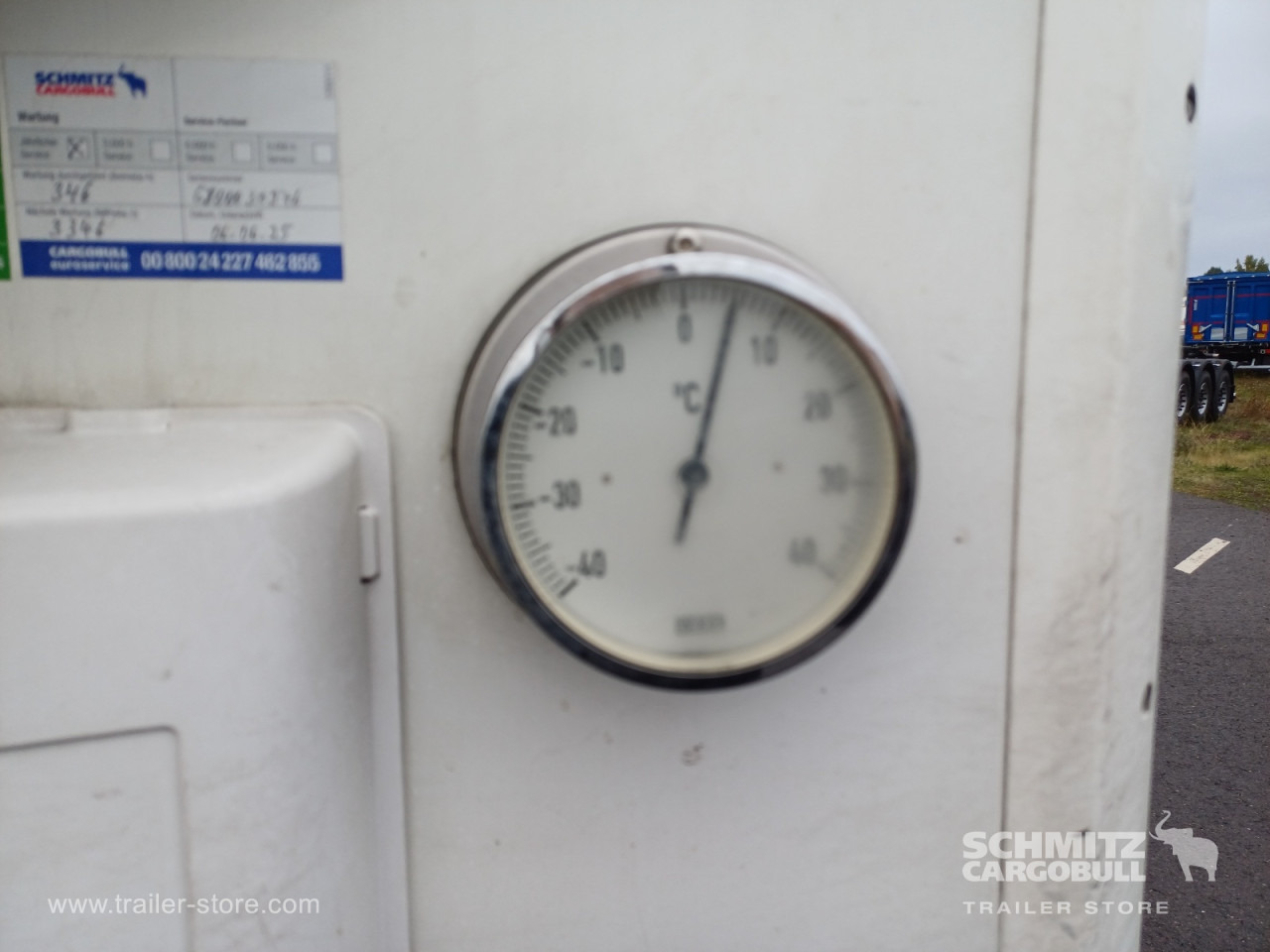 SCHMITZ Auflieger Tiefkühler Fleischhang - Semi-reboque isotérmico: foto 5 SCHMITZ Auflieger Tiefkühler Fleischhang - Semi-reboque isotérmico: foto 5