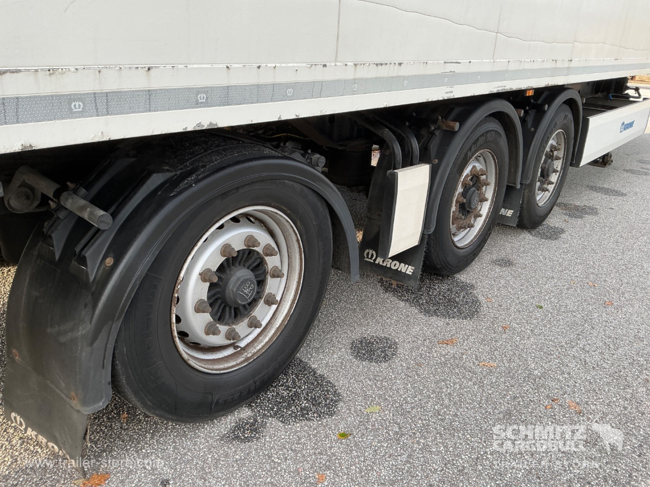 KRONE Reefer Standard Taillift - Semi-reboque isotérmico: foto 3 KRONE Reefer Standard Taillift - Semi-reboque isotérmico: foto 3