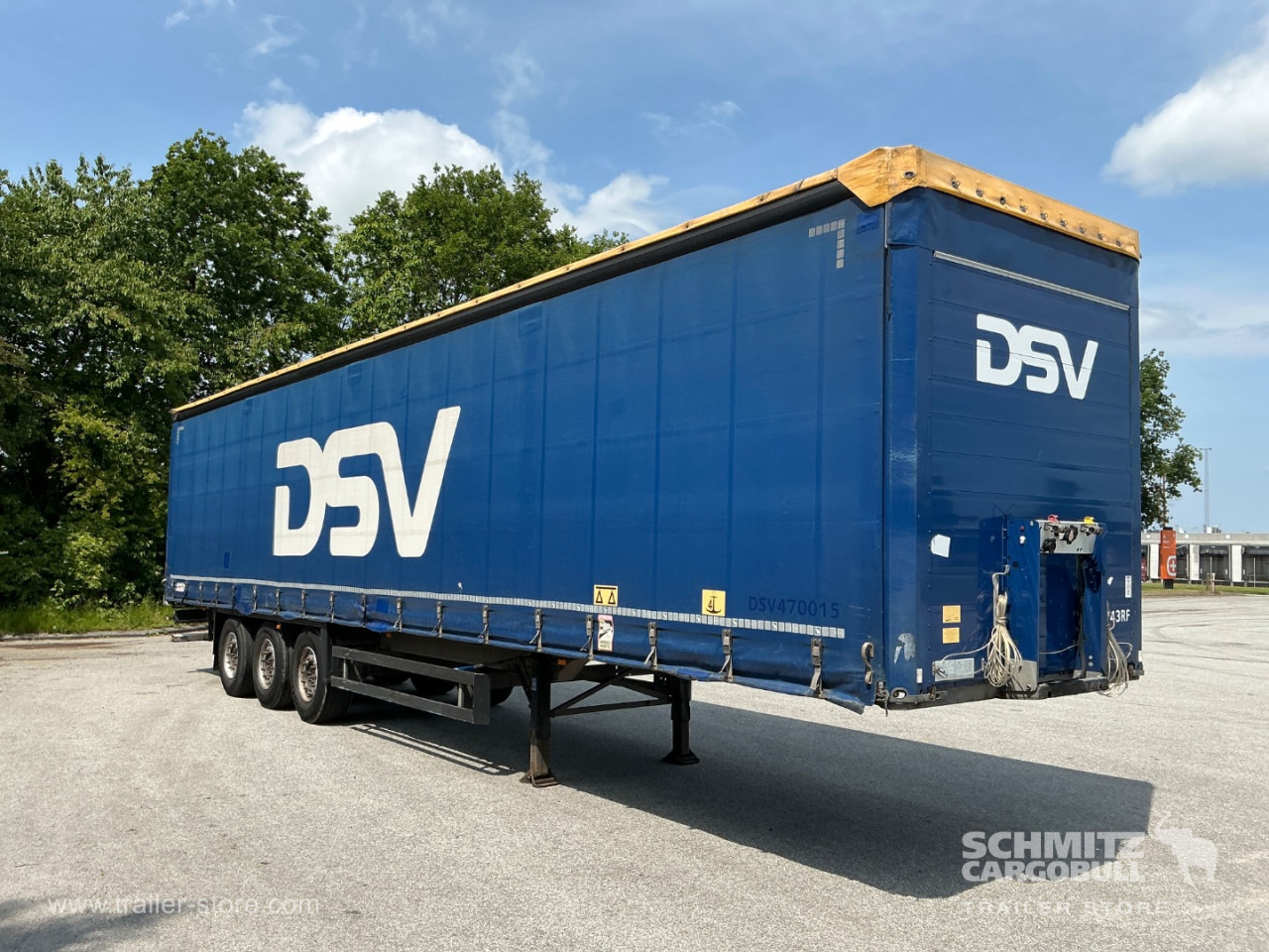 SCHMITZ Curtainsider Standard - Semi-reboque de lona: foto 1 SCHMITZ Curtainsider Standard - Semi-reboque de lona: foto 1