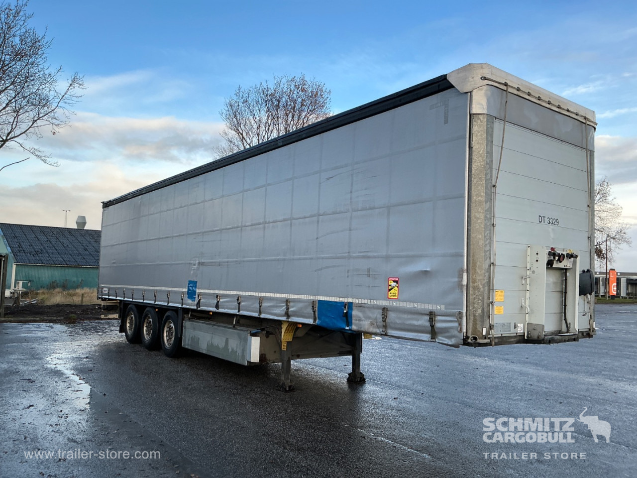 SCHMITZ Curtainsider Standard , Folding wall right - Semi-reboque de lona: foto 1 SCHMITZ Curtainsider Standard , Folding wall right - Semi-reboque de lona: foto 1