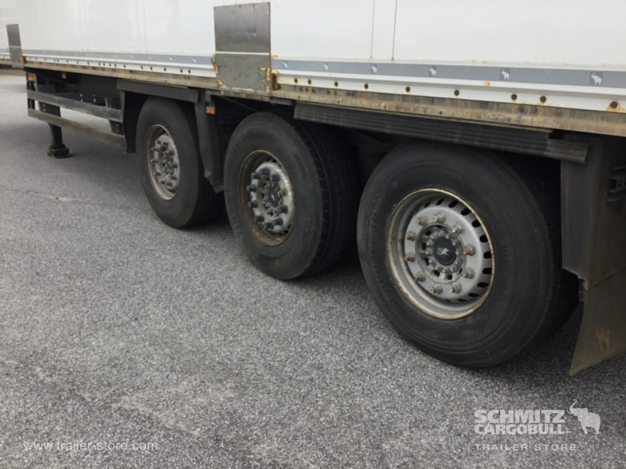 SCHMITZ Dryfreight Standard - Semi-reboque furgão: foto 4 SCHMITZ Dryfreight Standard - Semi-reboque furgão: foto 4