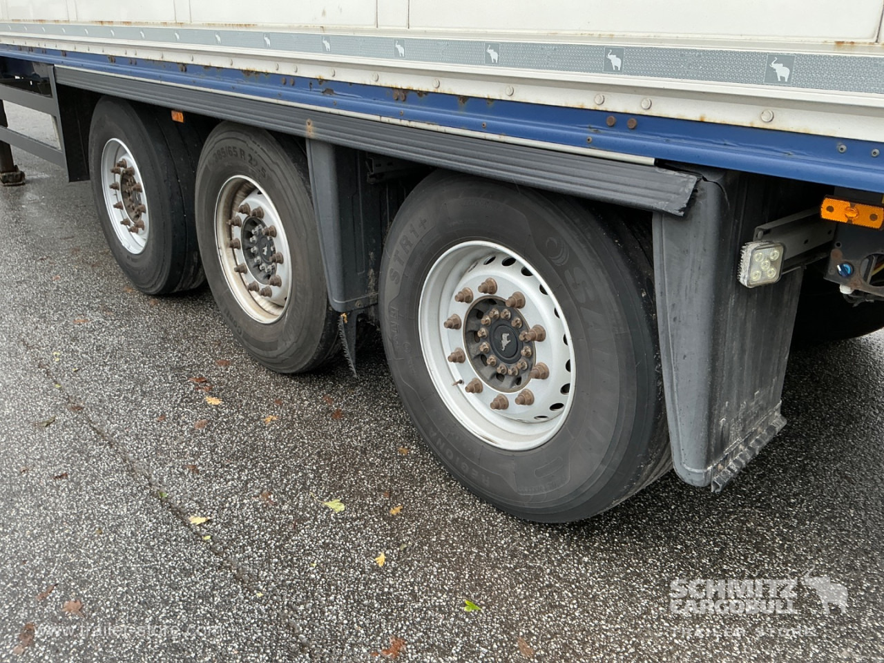 SCHMITZ Dryfreight Standard Taillift - Semi-reboque furgão: foto 2 SCHMITZ Dryfreight Standard Taillift - Semi-reboque furgão: foto 2