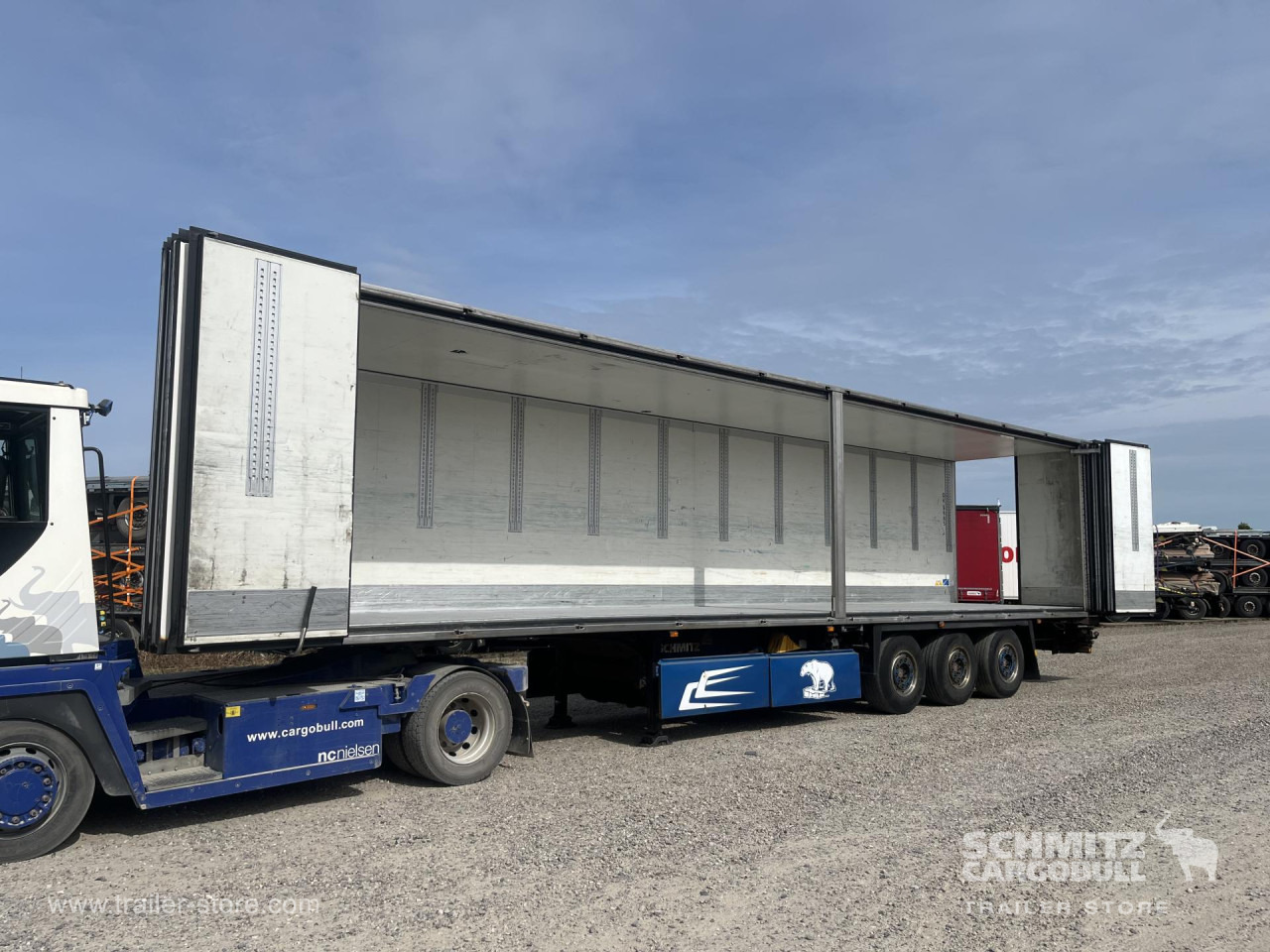 SCHMITZ Reefer Foldable wall Double deck - Semi-reboque isotérmico: foto 3 SCHMITZ Reefer Foldable wall Double deck - Semi-reboque isotérmico: foto 3