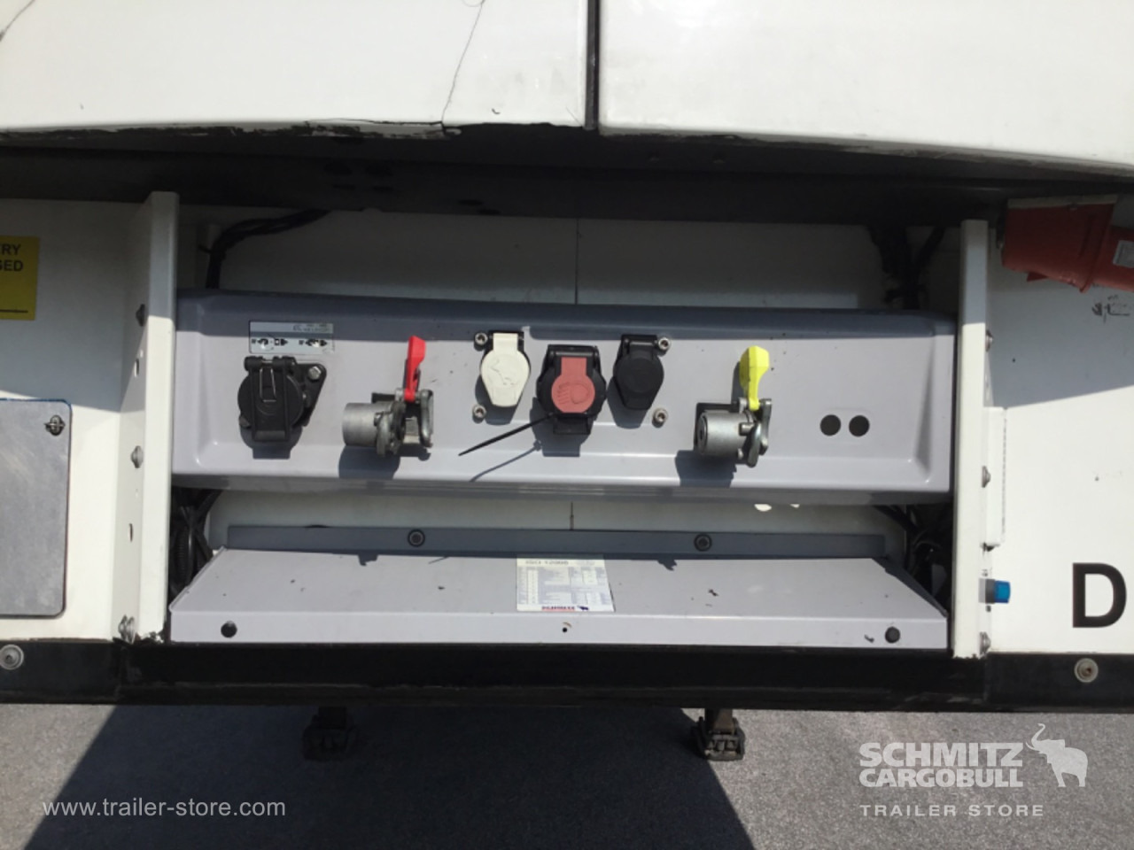 SCHMITZ Reefer Meat hanging system - Semi-reboque isotérmico: foto 4 SCHMITZ Reefer Meat hanging system - Semi-reboque isotérmico: foto 4