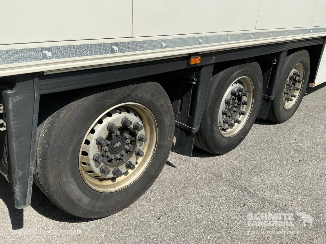 SCHMITZ Reefer Meat hanging system - Semi-reboque isotérmico: foto 3 SCHMITZ Reefer Meat hanging system - Semi-reboque isotérmico: foto 3