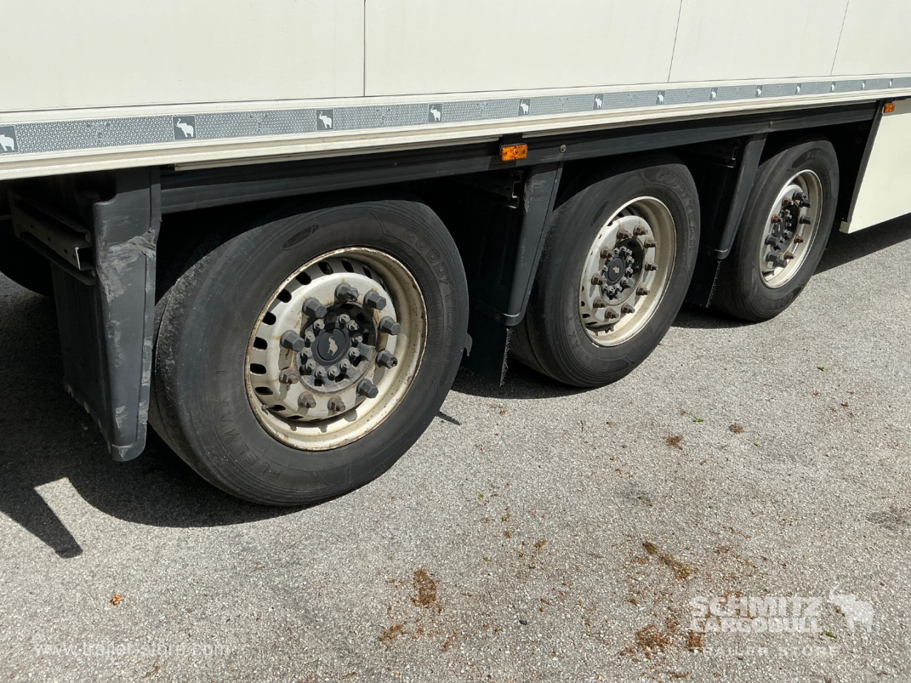 SCHMITZ Reefer Meat hanging system - Semi-reboque isotérmico: foto 3 SCHMITZ Reefer Meat hanging system - Semi-reboque isotérmico: foto 3