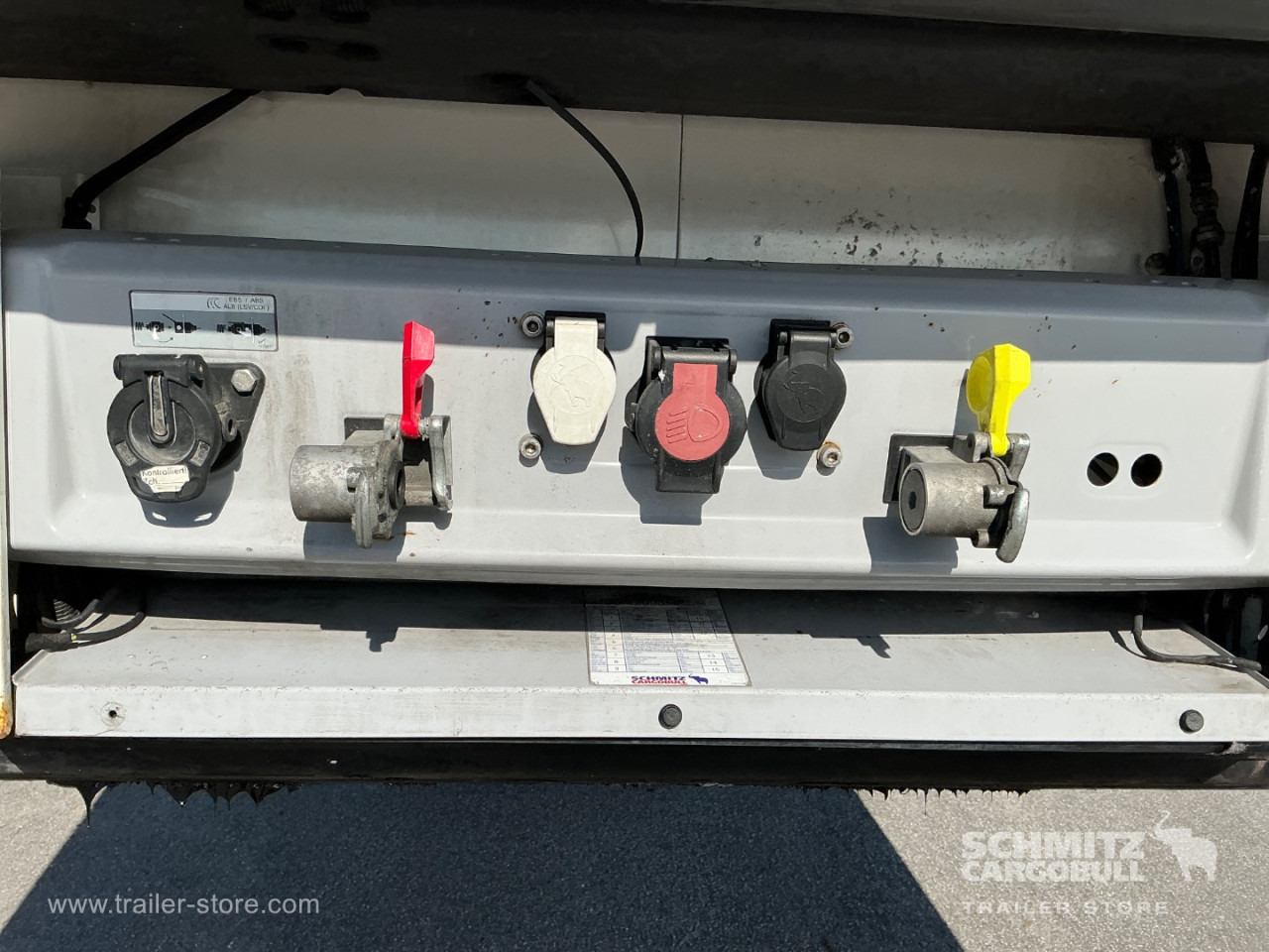 SCHMITZ Reefer Multitemp Double deck - Semi-reboque isotérmico: foto 4 SCHMITZ Reefer Multitemp Double deck - Semi-reboque isotérmico: foto 4