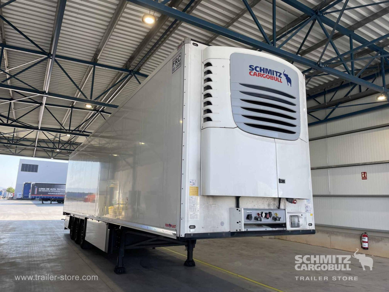 SCHMITZ Semiremolque Frigo Standard - Semi-reboque isotérmico: foto 3 SCHMITZ Semiremolque Frigo Standard - Semi-reboque isotérmico: foto 3