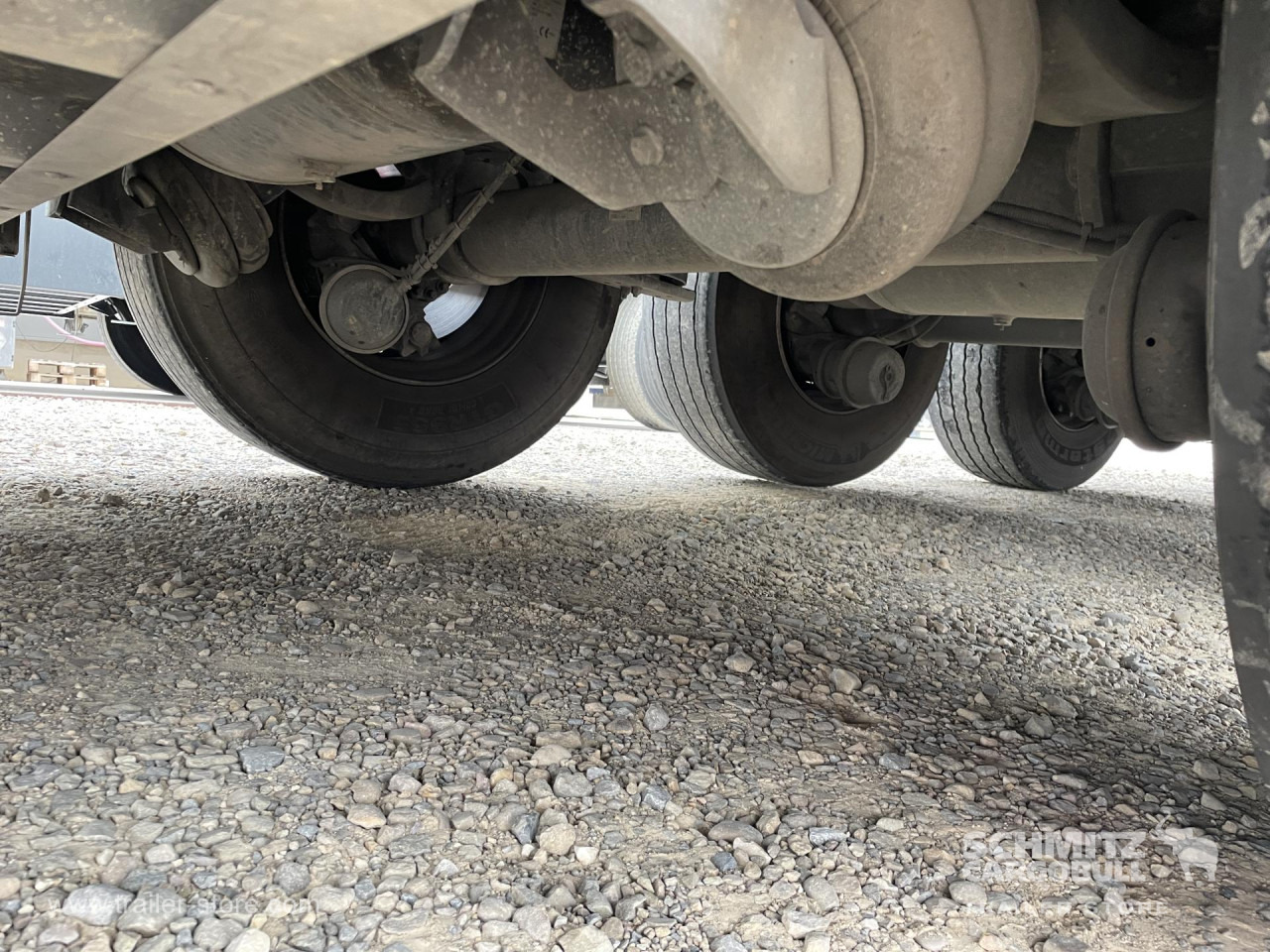 SCHMITZ Semiremolque Frigo Standard - Semi-reboque isotérmico: foto 3 SCHMITZ Semiremolque Frigo Standard - Semi-reboque isotérmico: foto 3