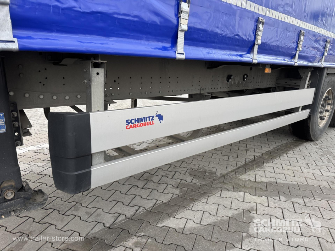 SCHMITZ Curtainsider Standard - Semi-reboque de lona: foto 3 SCHMITZ Curtainsider Standard - Semi-reboque de lona: foto 3