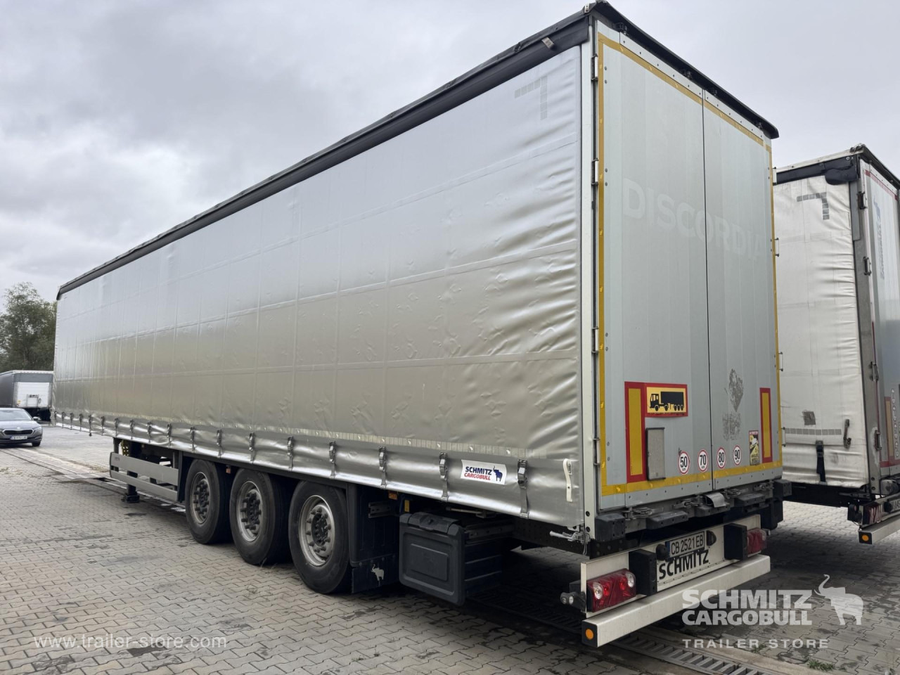 SCHMITZ Curtainsider Standard - Semi-reboque de lona: foto 3 SCHMITZ Curtainsider Standard - Semi-reboque de lona: foto 3