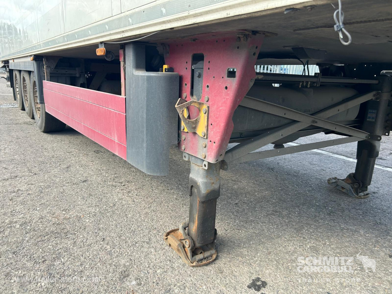 SCHMITZ Reefer Multitemp - Semi-reboque isotérmico: foto 4 SCHMITZ Reefer Multitemp - Semi-reboque isotérmico: foto 4