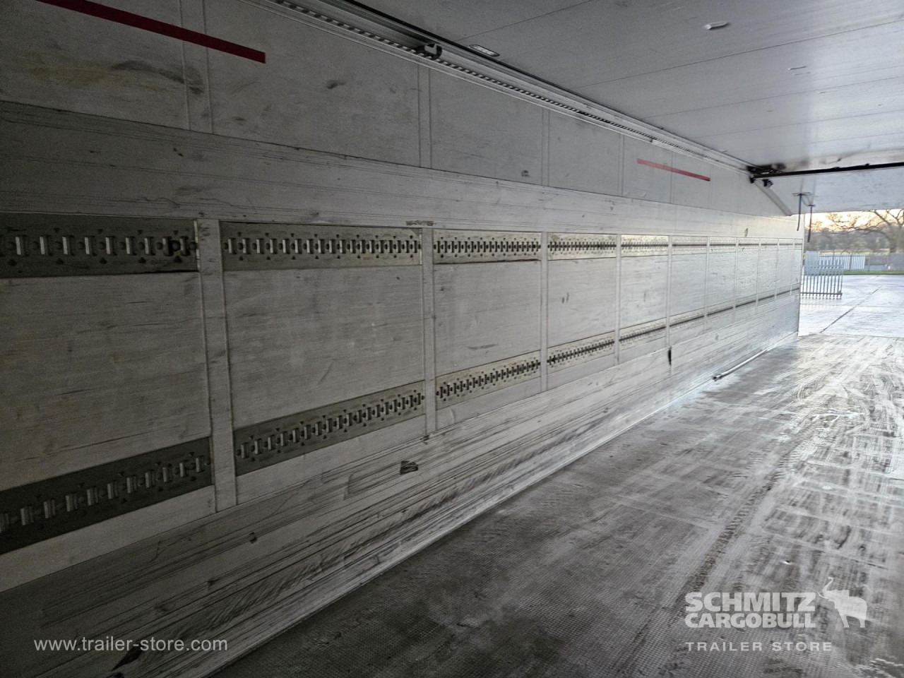 SCHMITZ Reefer Multitemp - Semi-reboque isotérmico: foto 4 SCHMITZ Reefer Multitemp - Semi-reboque isotérmico: foto 4