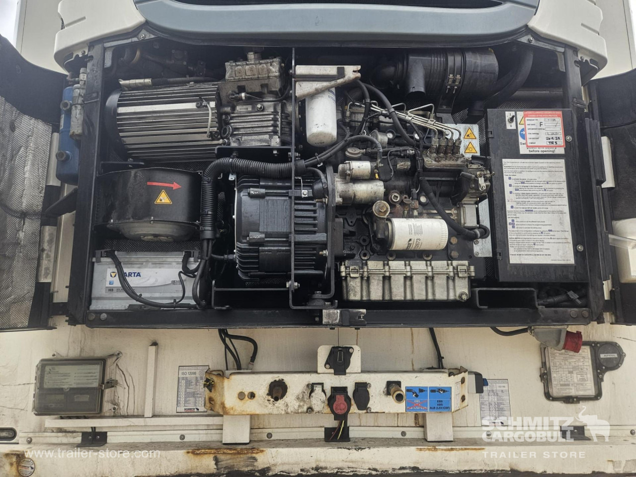 SCHMITZ Reefer Standard - Semi-reboque isotérmico: foto 2 SCHMITZ Reefer Standard - Semi-reboque isotérmico: foto 2